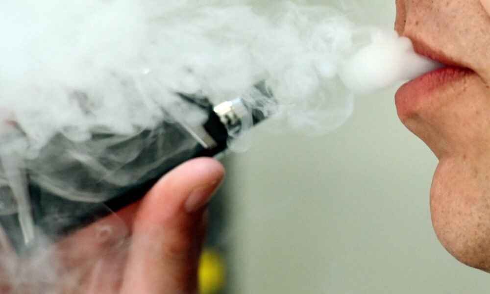Dentist reveals alarming new side effect of vaping