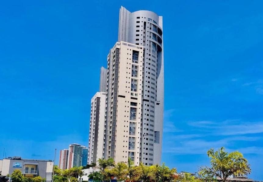 Discover Nigeria's Ultimate Luxury Housing Hotspots: Why Eko Atlantic and Ikoyi Are the Places to Invest Now!