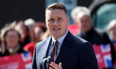 ‘Unacceptable’ waiting list of more than 42,000 for NHS gender care, reveals health secretary