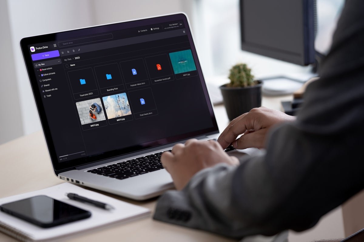 Let Proton Drive keep your important files and photos private