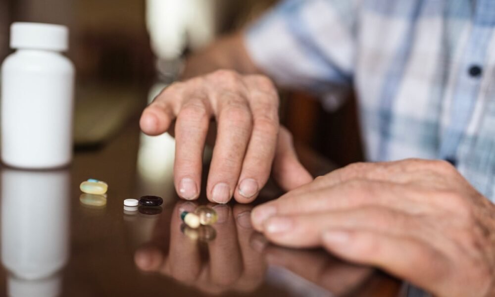 Dementia: Number of people with diagnosis hits record high, says NHS