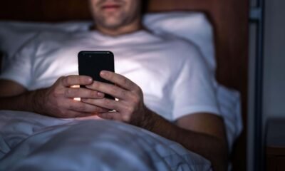 Posting on social media overnight linked to poor mental wellbeing – study