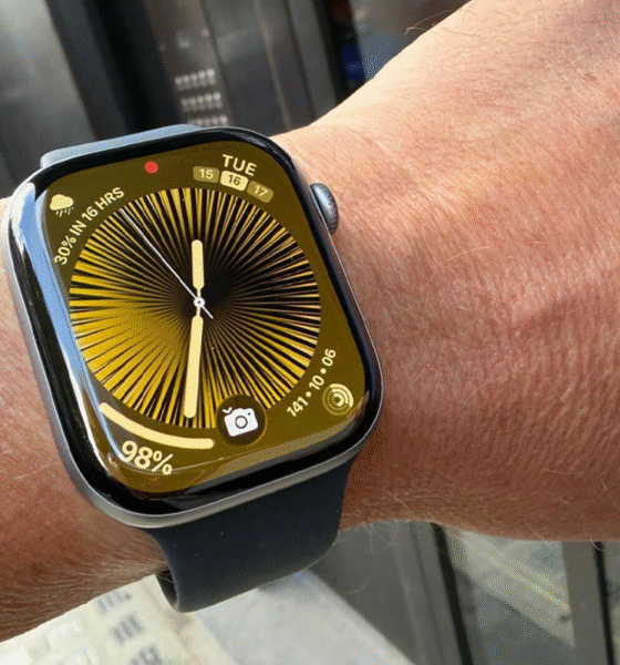 Apple explains how its new Watch can measure how hard your heart is beating
