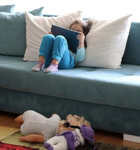 How screen time affects children’s school performance